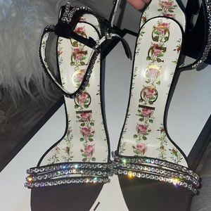 Authentic Gucci Black Ilse Crystal Embellished 39